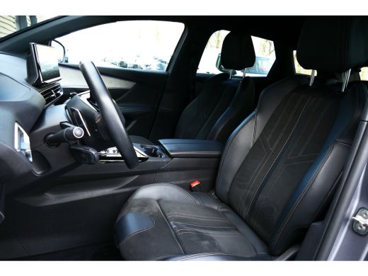Peugeot 3008 1.6 PURETECH 180PK GT PACK AUTOMAAT / NAVI / ALCANTARA / CLIMA / PDC / 18" LMV / CAMERA / TREKHAA... ActivLease financial lease