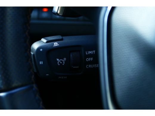 Peugeot 3008 1.6 PURETECH 180PK GT PACK AUTOMAAT / NAVI / ALCANTARA / CLIMA / PDC / 18" LMV / CAMERA / TREKHAA... ActivLease financial lease