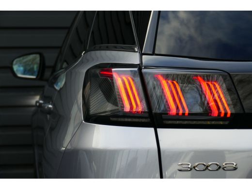 Peugeot 3008 1.6 PURETECH 180PK GT PACK AUTOMAAT / NAVI / ALCANTARA / CLIMA / PDC / 18" LMV / CAMERA / TREKHAA... ActivLease financial lease