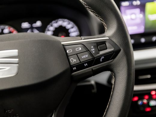 Seat Ibiza 1.0 Sport (APPLE CARPLAY, CLIMATE, LM VELGEN, CRUISE, SPORTSTOELEN, PARKEERSENSOREN, ARMSTEUN, NI... ActivLease financial lease