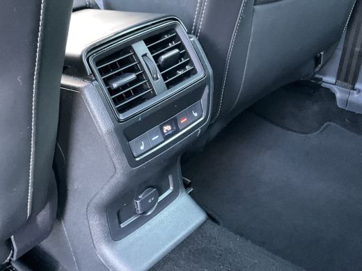 Skoda Kodiaq 7-Pers 1.5 TSI Sportline 7p. Virtual Pano.dak Trekhaak 20"LMV Full option Business ActivLease financial lease