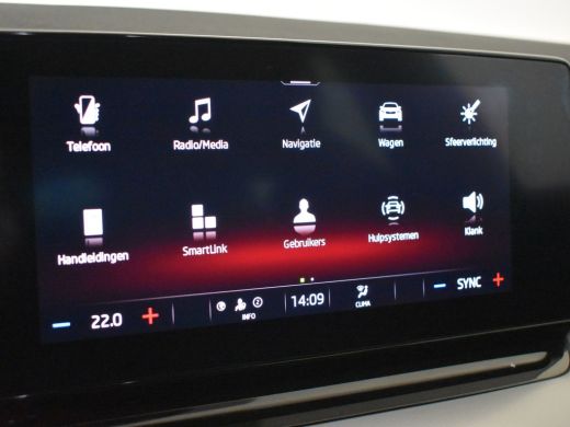 Skoda Octavia Combi 1.0 e-TSI Sport Business 110pk DSG/AUTO | Trekhaak | Navigatie | App connect | Privacy glas... ActivLease financial lease