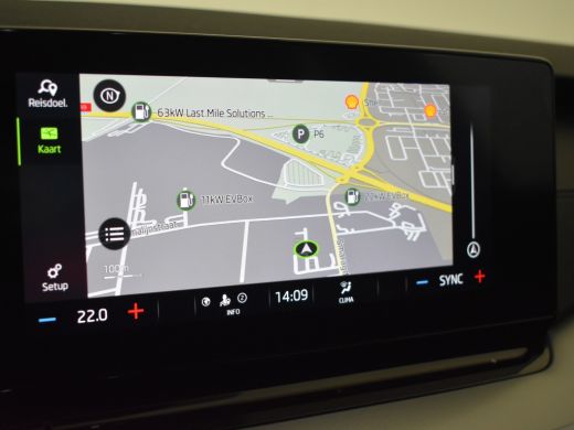 Skoda Octavia Combi 1.0 e-TSI Sport Business 110pk DSG/AUTO | Trekhaak | Navigatie | App connect | Privacy glas... ActivLease financial lease