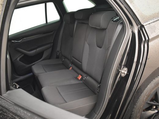 Skoda Octavia Combi 1.0 e-TSI Sport Business 110pk DSG/AUTO | Trekhaak | Navigatie | App connect | Privacy glas... ActivLease financial lease