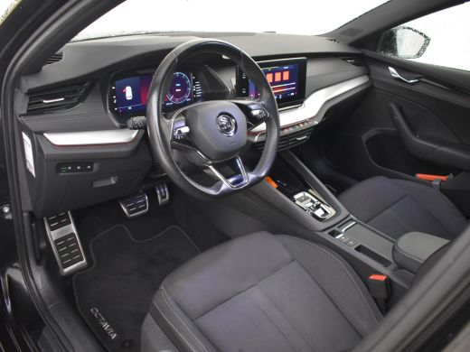 Skoda Octavia Combi 1.0 e-TSI Sport Business 110pk DSG/AUTO | Trekhaak | Navigatie | App connect | Privacy glas... ActivLease financial lease