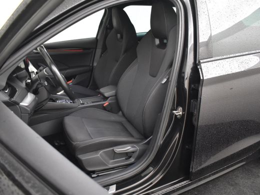 Skoda Octavia Combi 1.0 e-TSI Sport Business 110pk DSG/AUTO | Trekhaak | Navigatie | App connect | Privacy glas... ActivLease financial lease