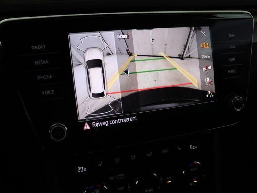 Skoda Superb 1.4 TSI iV Sportline | Stoelverwarming | Alcantara | Adaptive cruise | Camera | Carplay | Matrix ... ActivLease financial lease