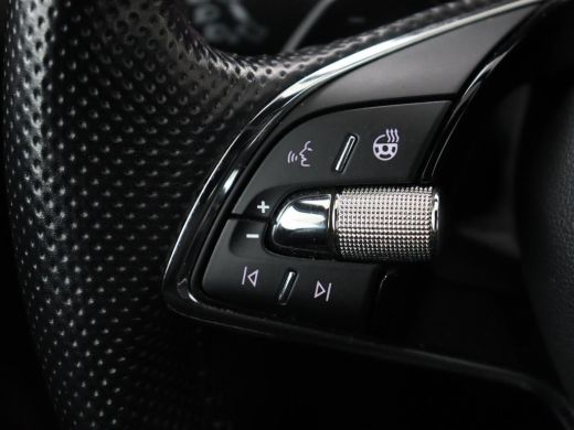 Skoda Superb 1.4 TSI iV Sportline | Stoelverwarming | Alcantara | Adaptive cruise | Camera | Carplay | Matrix ... ActivLease financial lease