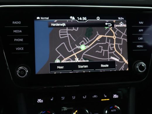 Skoda Superb 1.4 TSI iV Sportline | Stoelverwarming | Alcantara | Adaptive cruise | Camera | Carplay | Matrix ... ActivLease financial lease