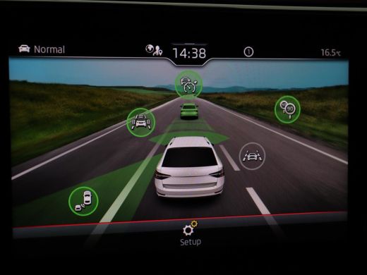 Skoda Superb 1.4 TSI iV Sportline | Stoelverwarming | Alcantara | Adaptive cruise | Camera | Carplay | Matrix ... ActivLease financial lease