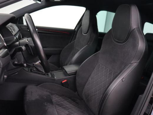 Skoda Superb 1.4 TSI iV Sportline | Stoelverwarming | Alcantara | Adaptive cruise | Camera | Carplay | Matrix ... ActivLease financial lease