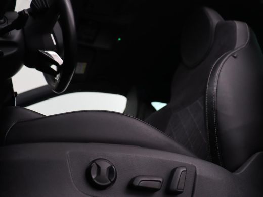 Skoda Superb 1.4 TSI iV Sportline | Stoelverwarming | Alcantara | Adaptive cruise | Camera | Carplay | Matrix ... ActivLease financial lease