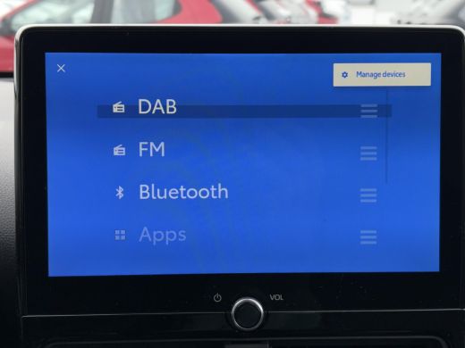 Toyota Yaris 1.5 Hybrid 115 Dynamic **STOEL EN STUURWIELVERWARMING/ KEYLESS/ PARKEERSENSOREN/ GARANTIE** ActivLease financial lease