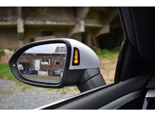 Volkswagen Arteon eHYBRID 218PK DSG ELEGANCE BUSINESS+ LEDER/VIRTUAL/PANORAMADAK ActivLease financial lease