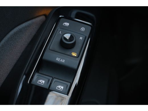 Volkswagen ID.3 Pro 58 kWh | NL-AUTO! | DEALER OH! | ADAPTIVE CRUISE | LANE ASSIST | AMBIANT LIGHTS | BTW | PARK ... ActivLease financial lease