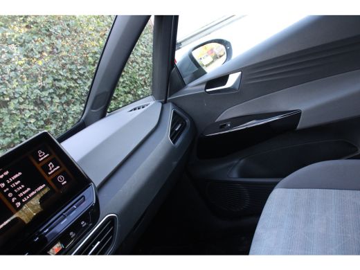 Volkswagen ID.3 Pro 58 kWh | NL-AUTO! | DEALER OH! | ADAPTIVE CRUISE | LANE ASSIST | AMBIANT LIGHTS | BTW | PARK ... ActivLease financial lease