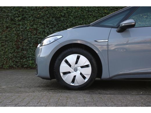 Volkswagen ID.3 Pro 58 kWh | NL-AUTO! | DEALER OH! | ADAPTIVE CRUISE | LANE ASSIST | AMBIANT LIGHTS | BTW | PARK ... ActivLease financial lease