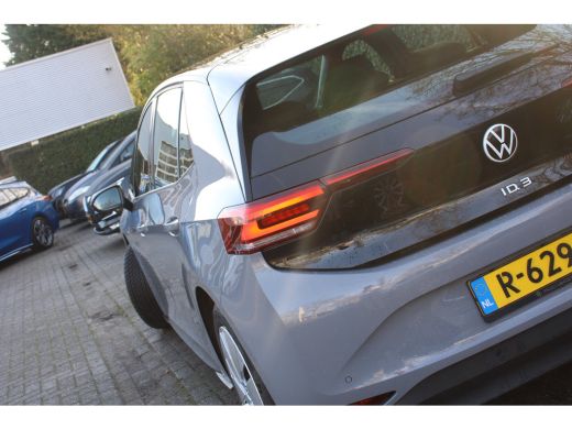 Volkswagen ID.3 Pro 58 kWh | NL-AUTO! | DEALER OH! | ADAPTIVE CRUISE | LANE ASSIST | AMBIANT LIGHTS | BTW | PARK ... ActivLease financial lease