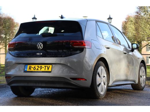 Volkswagen ID.3 Pro 58 kWh | NL-AUTO! | DEALER OH! | ADAPTIVE CRUISE | LANE ASSIST | AMBIANT LIGHTS | BTW | PARK ... ActivLease financial lease