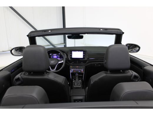 Volkswagen T-Roc 1.5 TSI 150PK R-LINE SPORT LEDER/MATRIX-LED/NAVI/CARPLAY/FABRIEKS GARANTIE ActivLease financial lease
