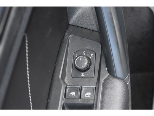 Volkswagen Tiguan 1.4 TSI 245PK DSG-6 eHybrid R-Line Business | PANORAMADAK | TREKHAAK | BLACK STYLE | NAVIGATIE | ... ActivLease financial lease