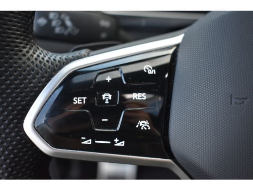 Volkswagen Tiguan 1.4 TSI 245PK DSG-6 eHybrid R-Line Business | PANORAMADAK | TREKHAAK | BLACK STYLE | NAVIGATIE | ... ActivLease financial lease