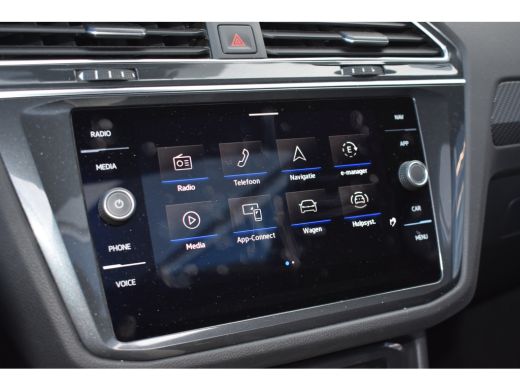 Volkswagen Tiguan 1.4 TSI 245PK DSG-6 eHybrid R-Line Business | PANORAMADAK | TREKHAAK | BLACK STYLE | NAVIGATIE | ... ActivLease financial lease