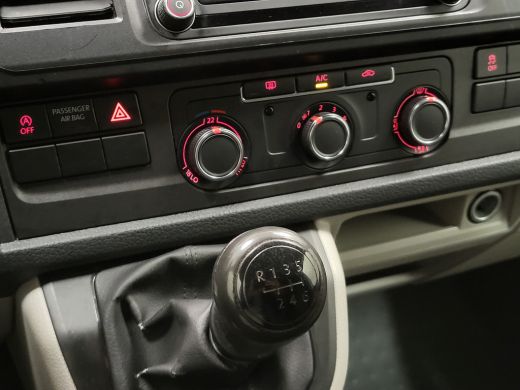 Volkswagen Transporter 2.0TDI 150pk L2/H1 Trekhaak Euro 6! ActivLease financial lease