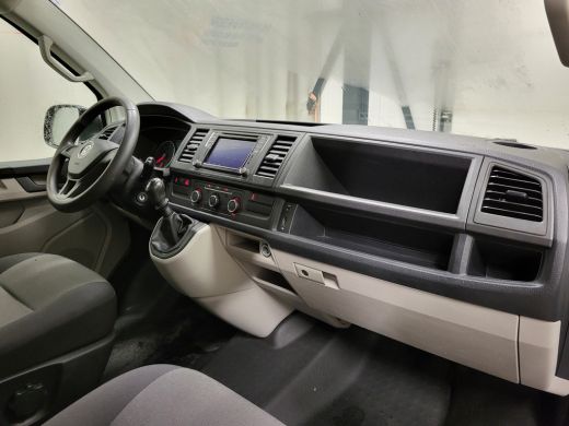 Volkswagen Transporter 2.0TDI 150pk L2/H1 Trekhaak Euro 6! ActivLease financial lease