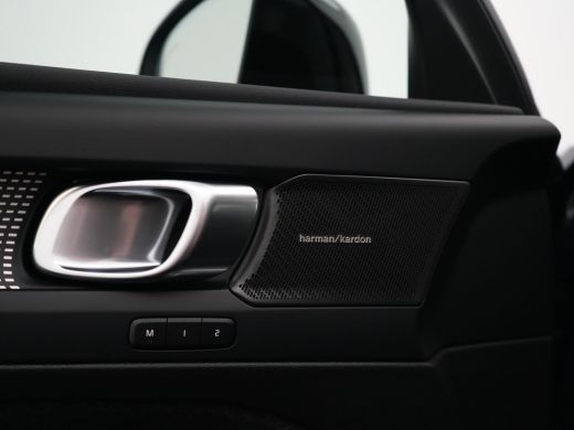 Volvo  EX40 Single Extended Ultra Black Edition 82 kWh Harman Kardon | 360&deg; Camera | Runningboards | Dakspoil... ActivLease financial lease