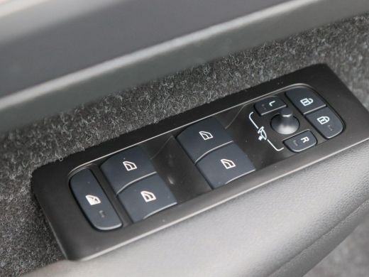 Volvo  XC40 1.5 T5 Recharge Inscription 263 Pk | Harman/Kardon | Trekhaak Elektrisch | Stoel- & Stuurverwarmi... ActivLease financial lease