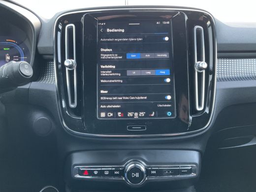 Volvo  XC40 Recharge P8 AWD R-Design Carplay Adapt.Cruis Stoelverw. Elektr a.klep ActivLease financial lease