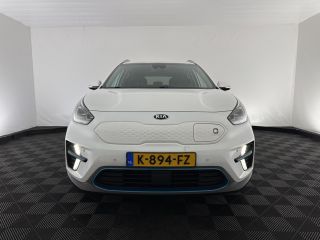 Kia e-Niro ExecutiveLine 64 kWh [ 3-Fase ] {SOH-100%} (INCL-BTW)  Aut.*HEATPUMP | LEATHER | FULL-LED | NAVI-...