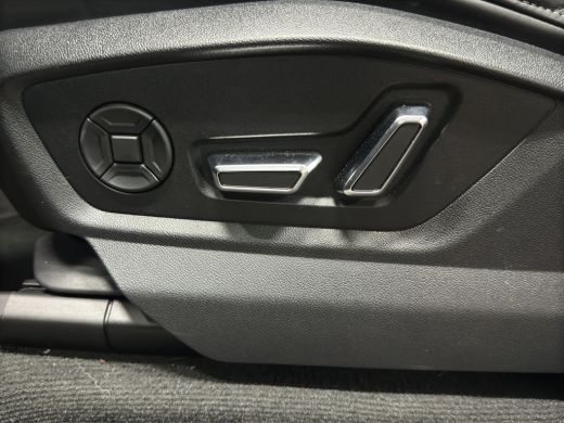Audi Q8 55 TFSI e quattro Pro Line Luchtvering Softclose Dodehoekdetectie 22''' ActivLease financial lease