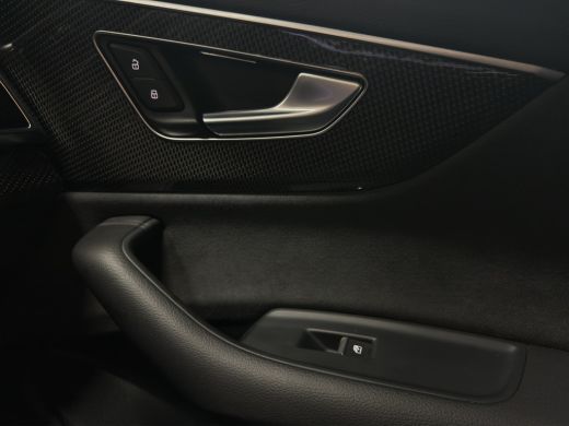 Audi Q8 55 TFSI e quattro Pro Line Luchtvering Softclose Dodehoekdetectie 22''' ActivLease financial lease