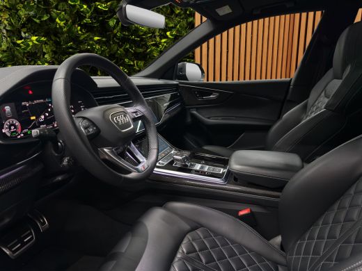 Audi Q8 55 TFSI e quattro Pro Line Luchtvering Softclose Dodehoekdetectie 22''' ActivLease financial lease