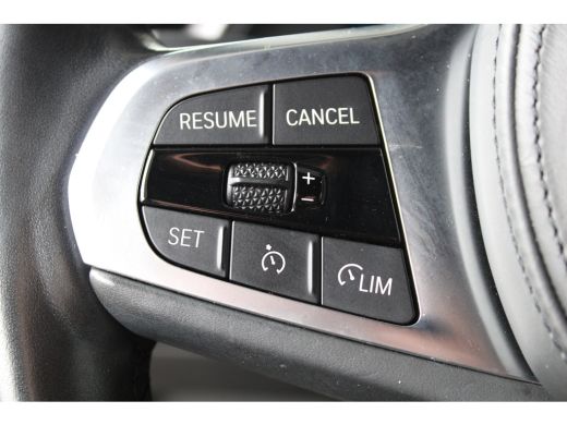 BMW 1 Serie 118i Executive Edition | Sportstoelen | M Aerodynamica | 19" lichtmetalen velgen | Dakspoiler |  ... ActivLease financial lease