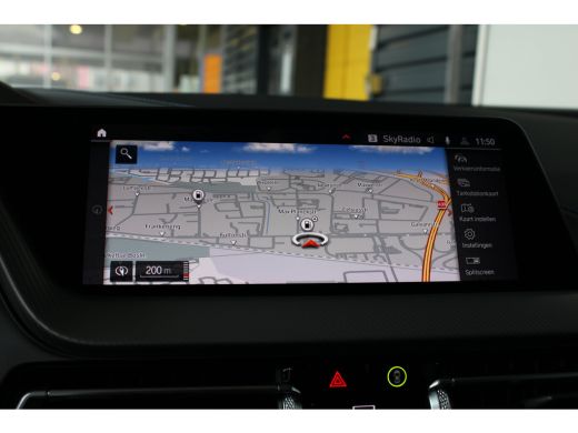 BMW 1 Serie 118i Executive Edition | Sportstoelen | M Aerodynamica | 19" lichtmetalen velgen | Dakspoiler |  ... ActivLease financial lease