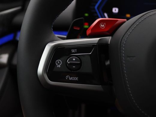 BMW M5 Touring M5 728PK AUT. Keramische remschijven, Panoramadak, Head-Up Display, Adaptieve Cruise Cont... ActivLease financial lease