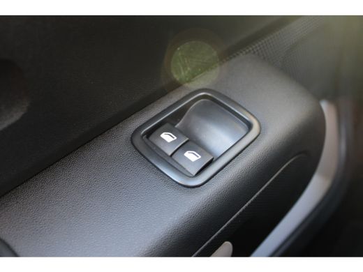 Citroën C3 1.2 PureTech Feel | Achterbank in delen neerklapbaar | Achteropkomend verkeer waarschuwing | Afwi... ActivLease financial lease