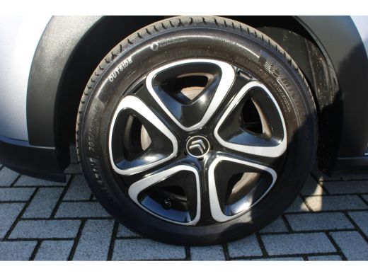 Citroën C3 1.2 PureTech Feel | Achterbank in delen neerklapbaar | Achteropkomend verkeer waarschuwing | Afwi... ActivLease financial lease