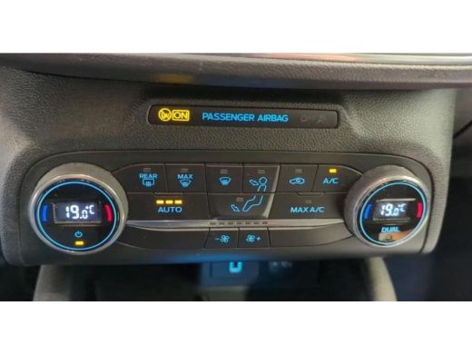 Ford Focus 1.0 124PK Hybrid Titanium X Business / Panoramadak / Pdc+Camera / Airco-ecc./ Xenon / Radio multi... ActivLease financial lease