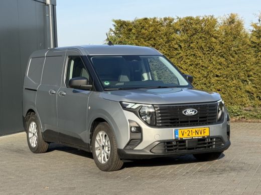 Ford Transit Courier 1.0 Ecoboost Limited BENZINE / L1H1 / UNIEK 2.119 KM!! / 4 JAAR GAR !! / ADAPTIVE CRUISE / CAMERA... ActivLease financial lease
