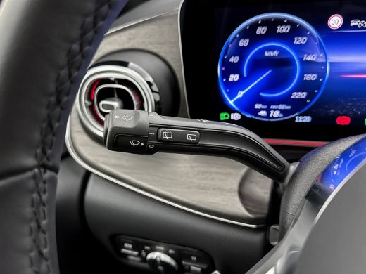 Mercedes-Benz EQV 300 L2 90kWh Memory seats Luchtvering Burmester audio Design pakket 360 Camera Adaptieve cruise c... ActivLease financial lease