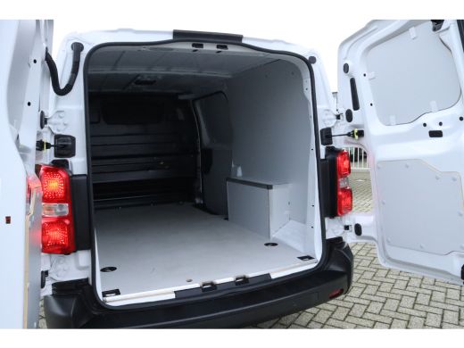 Opel Vivaro L3 180PK Automaat | Cruise Control | Stuurverwarming | Navi | Carplay | 3-Zits | PDC | Keyless | ... ActivLease financial lease