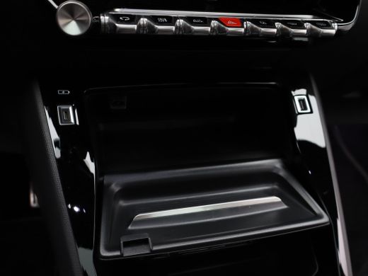 Peugeot 208 1.2 PureTech GT-Line | Achteruitrijcamera | Apple Carplay/Android Auto|telefoonintegratie premium... ActivLease financial lease