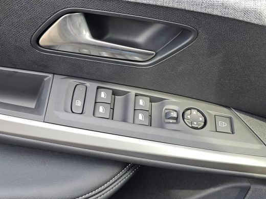 Peugeot 5008 1.6 Plug-in Hybrid 195 Allure AGR-Stoelen | Stoelverwarming Stuurverwarming | 360-Graden Camera ActivLease financial lease