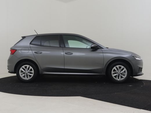 Skoda Fabia Ambition 1.0 MPI | Cruise control | Navigatie via app connect | Airco | Privacy glass | Parkeerse... ActivLease financial lease