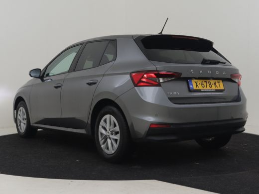 Skoda Fabia Ambition 1.0 MPI | Cruise control | Navigatie via app connect | Airco | Privacy glass | Parkeerse... ActivLease financial lease