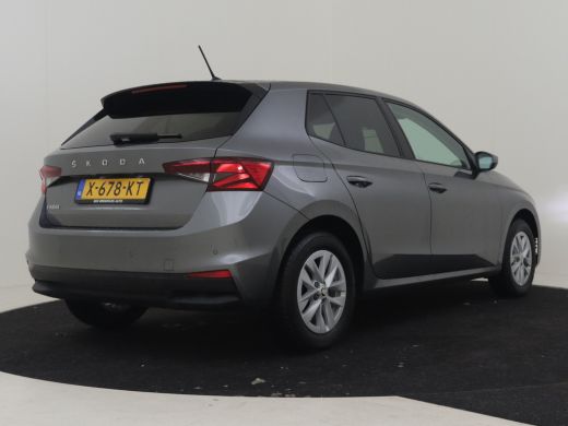 Skoda Fabia Ambition 1.0 MPI | Cruise control | Navigatie via app connect | Airco | Privacy glass | Parkeerse... ActivLease financial lease